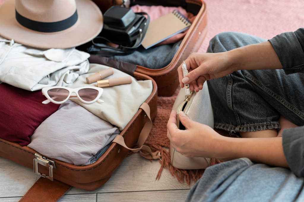 Six sustainable packing tips for your holidays
