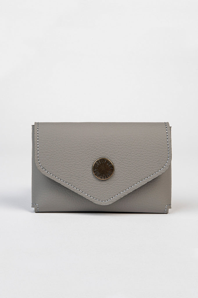 daily_day_envelope_card_holder_sandy_grey
